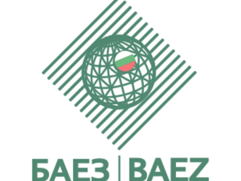 BAEZ_banker_300x250pix_300dpi_transperant_480x360_crop_and_resize_to_fit_478b24840a